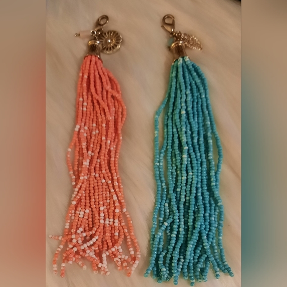 Beaded tassel charms for bags, jewelry etc. .goldtone - Picture 4 of 4